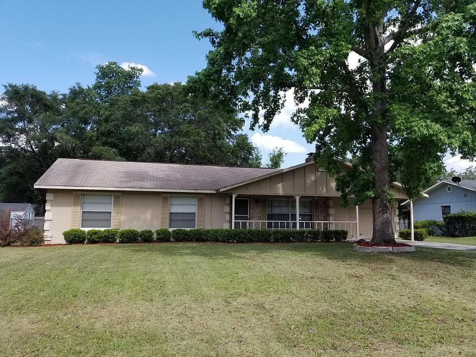 1st image of 3649 NE 28th Ct