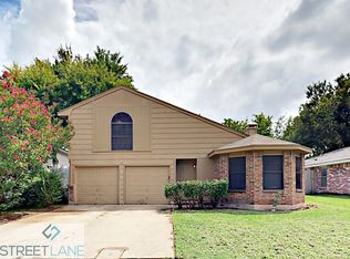 4 Tanager Ct, Mansfield, TX 76063