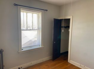 5 Warren St #2W, Calumet City, IL 60409