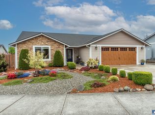 111 Rolling Hills Way, Sequim, WA 98382