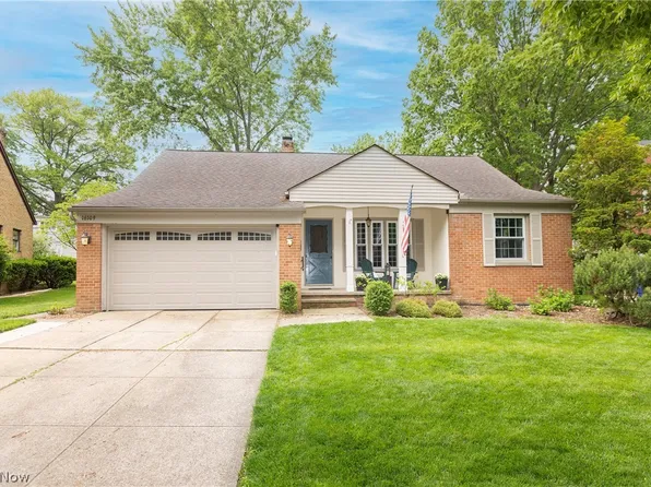16109 Colletta Ln, Cleveland, OH 44111