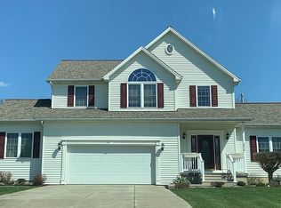 8913 Hickory Meadows Rd, Boston, NY 14025