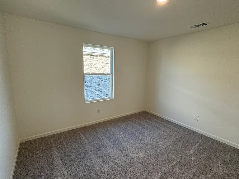 219 Savannah Way — Photo 32