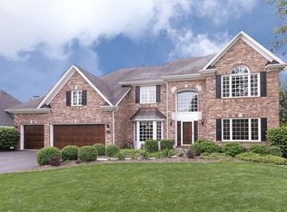 1307 Hawkins Ct, St Charles, IL 60174