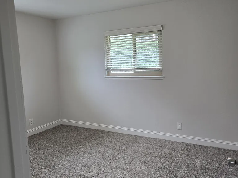 7990 Glenbar Way — Photo 17