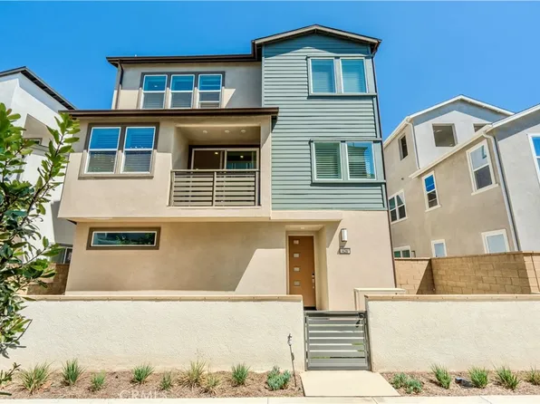 426 Lobata, Irvine, CA 92618
