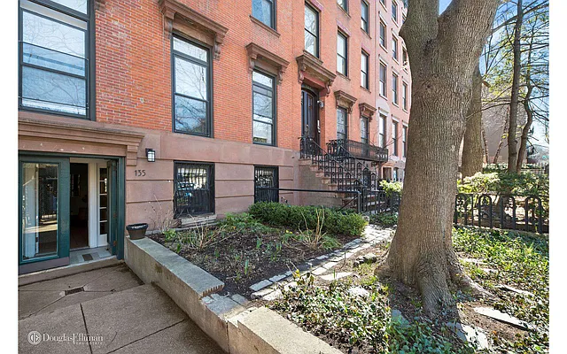 Sold by Douglas Elliman | media 27