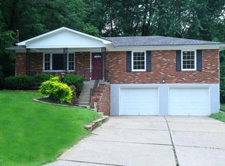 7301 Royalwood Dr, Louisville, KY 40214