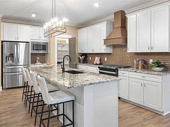 7th image of this home