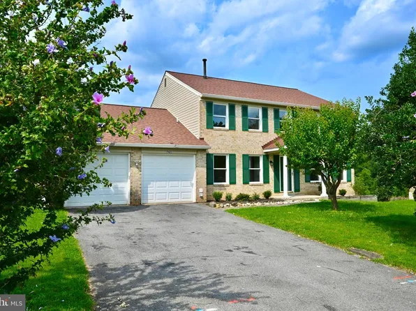 7421 Mahaska Dr, Derwood, MD 20855