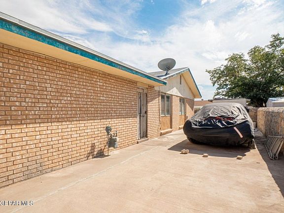 2nd image of 10712 Gay Brewer Dr