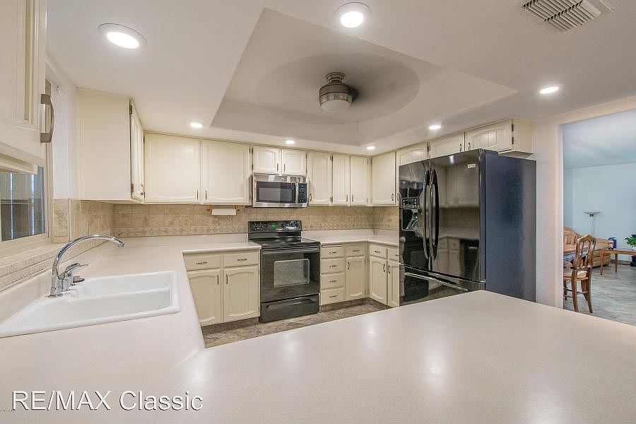1st image of 989 Leisure World