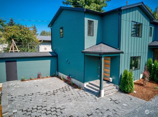 12534 B 5th Ave NE, Seattle, WA 98125