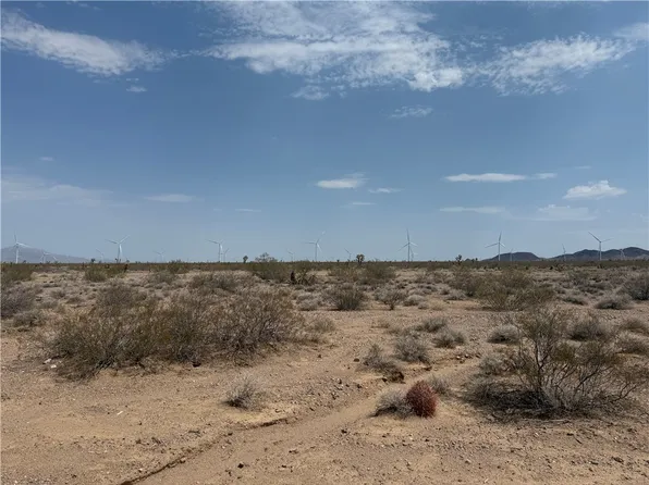 11437 W Maverick Dr, Dolan Springs, AZ