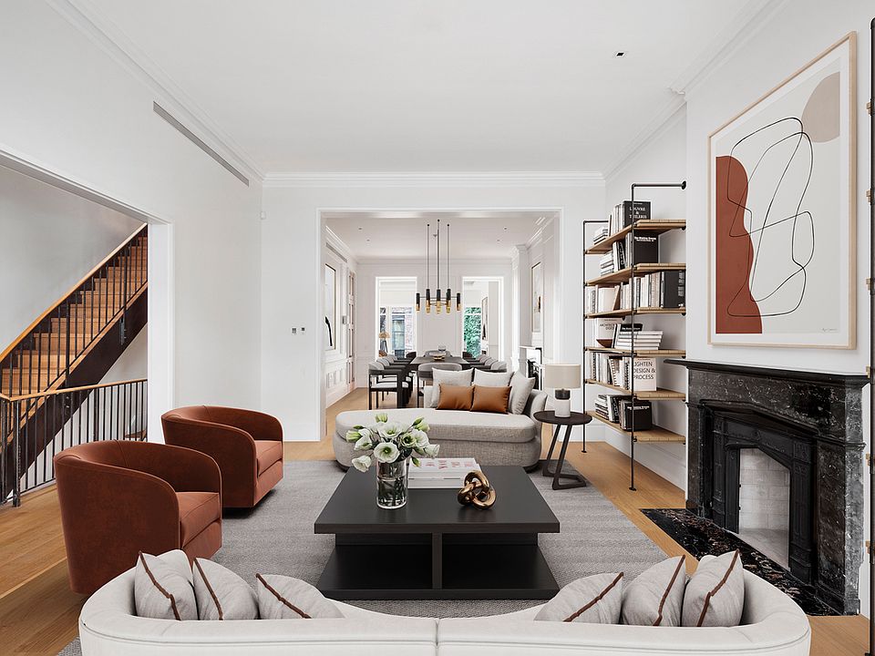 1st image of 135 E 15th St #1