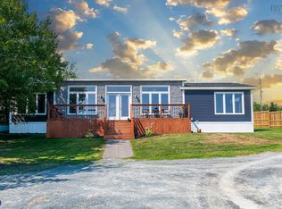 47 Boondocks Ln, Halifax, NS B3E 1L4