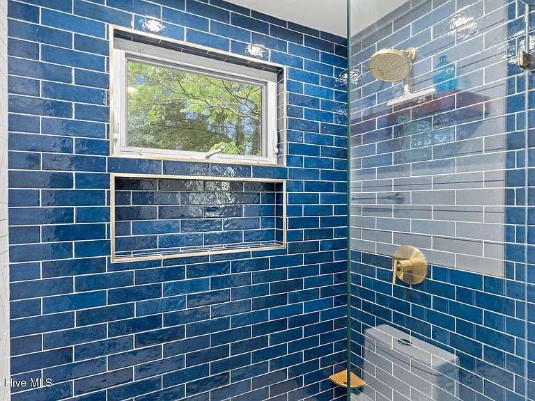 5405 Autumn Dr — Photo 13