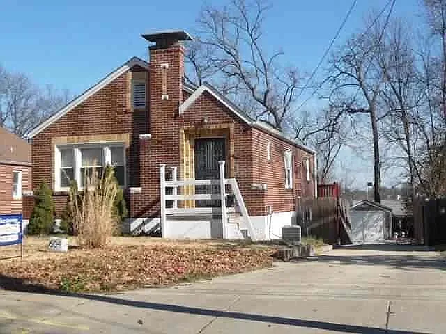 604 Norton Ave photo 1