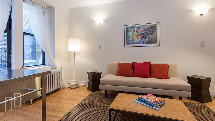 Sold by Garfield Realty  | media 8