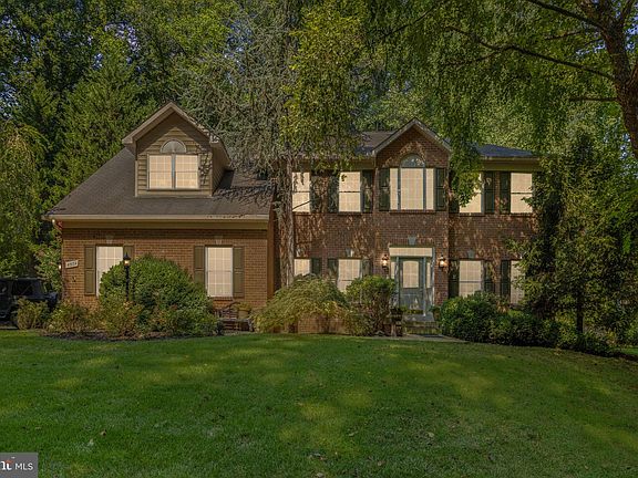 2nd image of 6572 Tidewater Ln