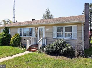 19 Manor Dr, Manahawkin, NJ 08050