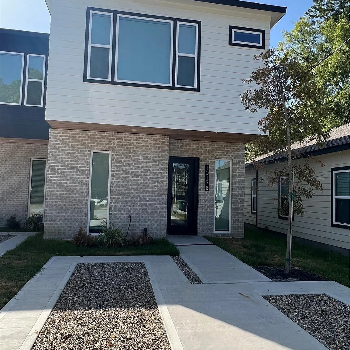 3 bed, 2.5 bath, 1500 sqft, $2,150 — Photo 3