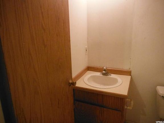 3rd image of 729 W Jackson Park Pl