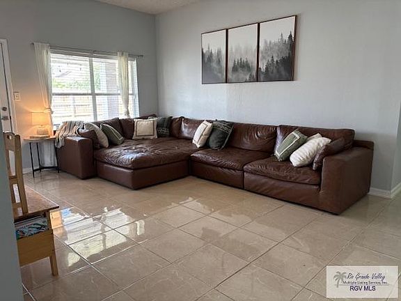 4th image of 3469 Chardonay Dr