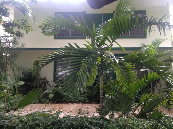 920 Meridian Ave, Miami Beach, FL 33139