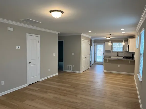 906 Elderberry Way, Greensboro, NC