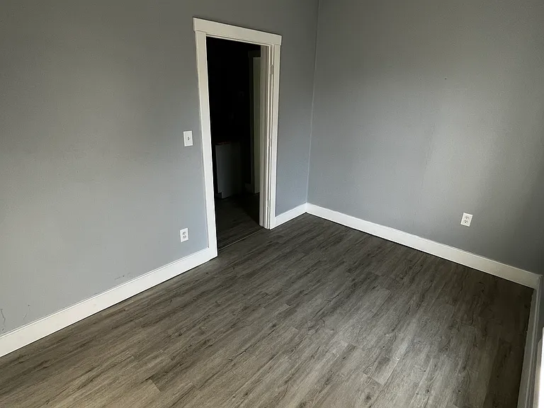 328 Ferry Ave #2 — Photo 5