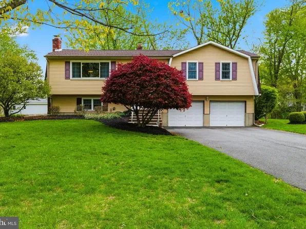 194 Bull Run Rd, Ewing, NJ 08638