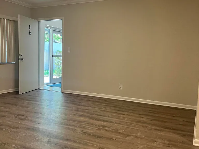 3550 NW 8th Ave #808 — Photo 3