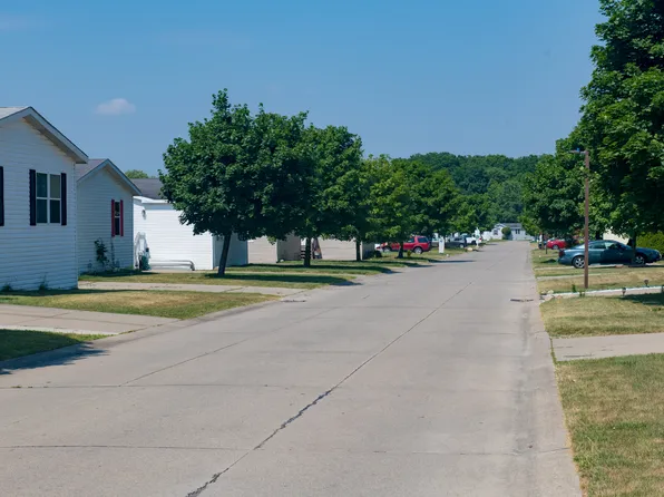 Rudgate Clinton, 20475 Foster Dr, Clinton Township, MI 48036