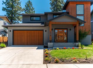 19297 SW Marshmallow Pl, Bend, OR 97702