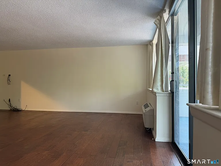 1460 Elm St #132 — Photo 21