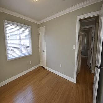 5th image of 1550 W 66th St