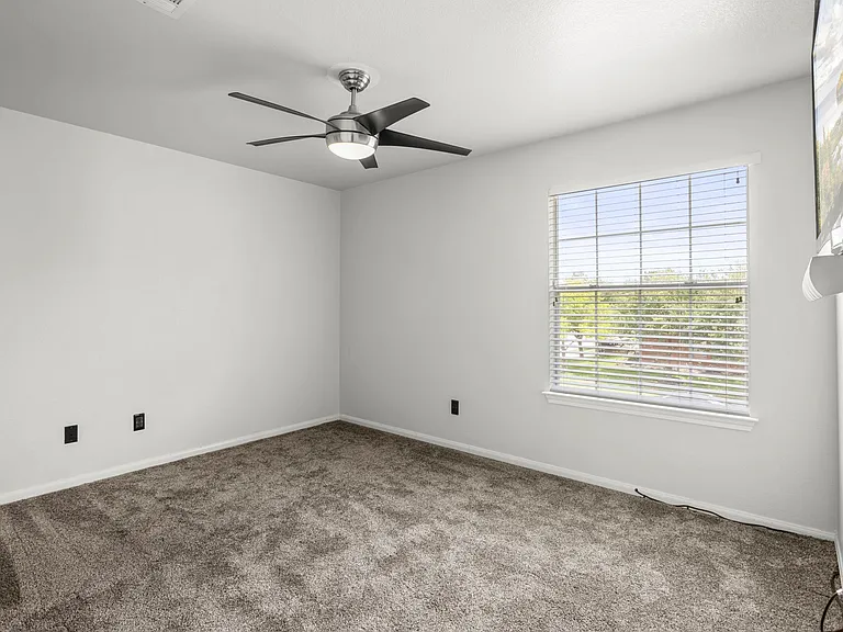 4405 Bandice Ln — Photo 15