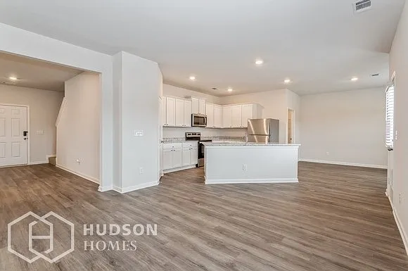 1270 Fendt Dr — Photo 8