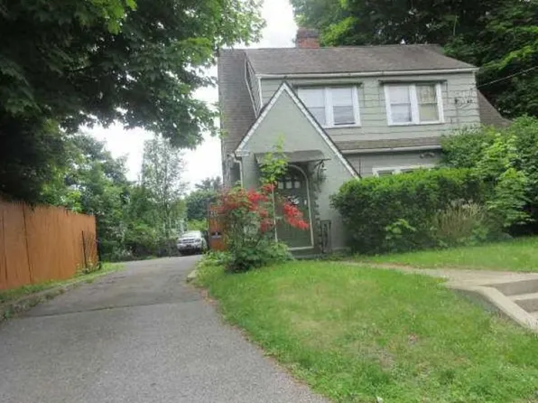147 Main St, Westfield, MA 01085