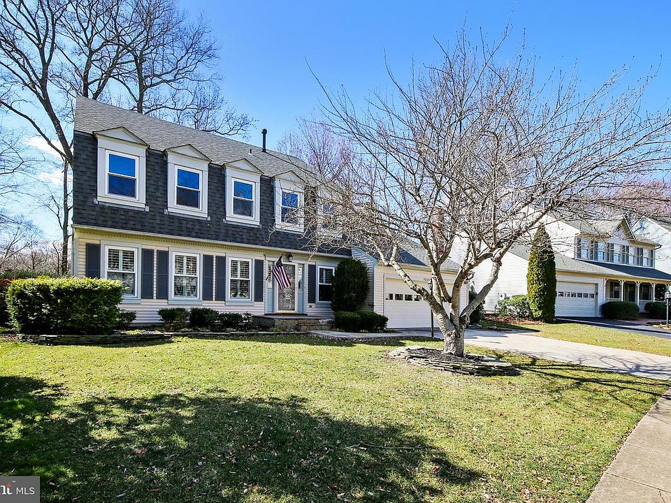 1st image of 7221 Devereux Ct