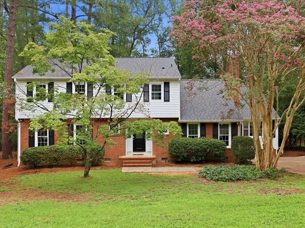 2461 Sedgefield Dr, Chapel Hill, NC 27514