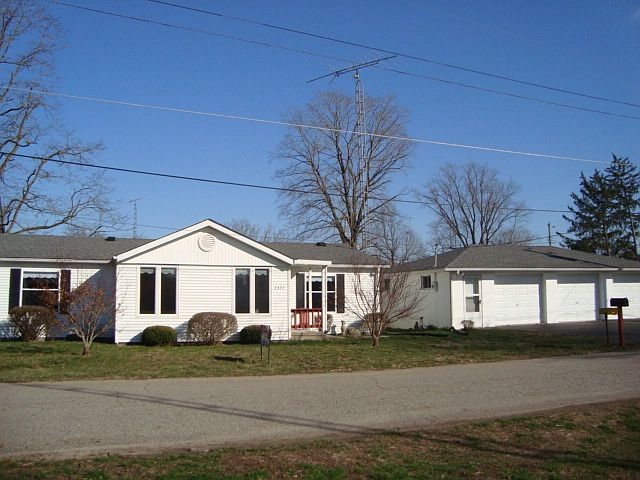 1st image of 2327 S Poplar St