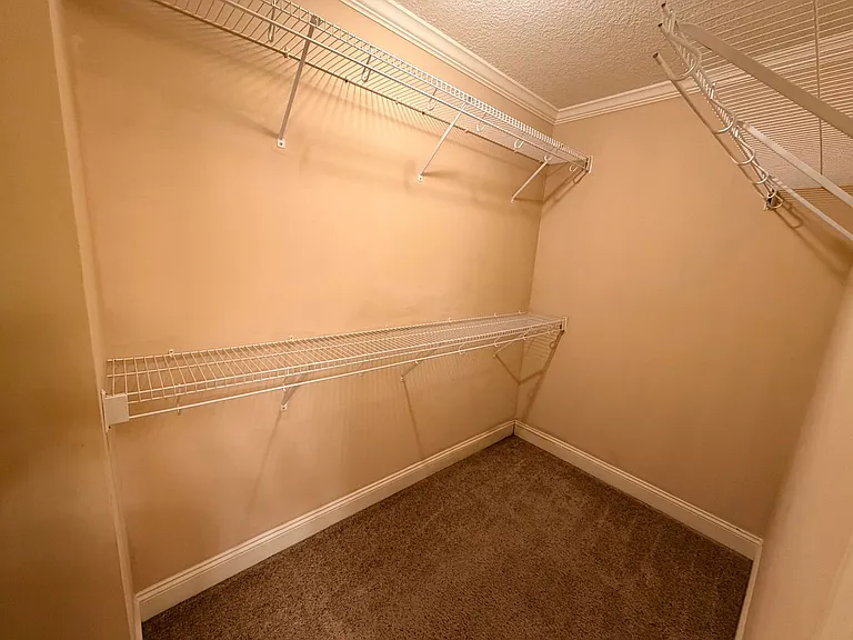 4901 Liberty Cir — Photo 16