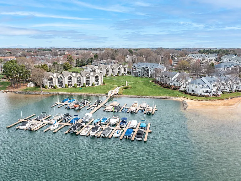 18709 Nautical Dr #206 — Photo 2