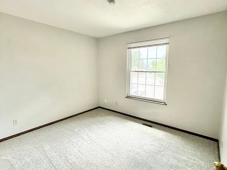 6515 Flintridge Dr — Photo 17