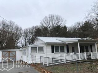 32 Fairview Ln, Hudson Falls, NY 12839