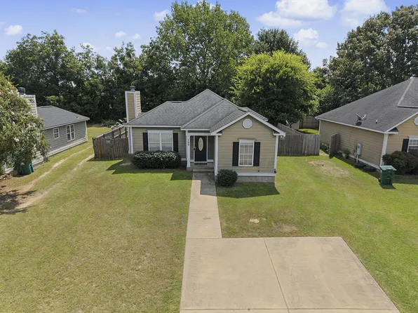 108 Mayfield Dr, Leesburg, GA 31763