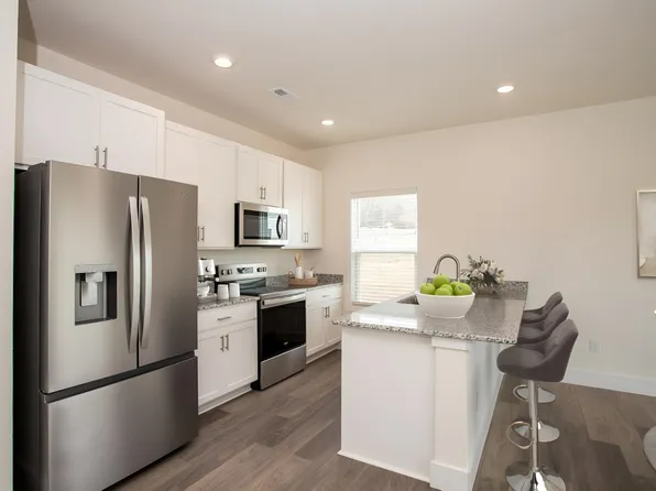 2469 Legg Creek Ln, Knoxville, TN 37924