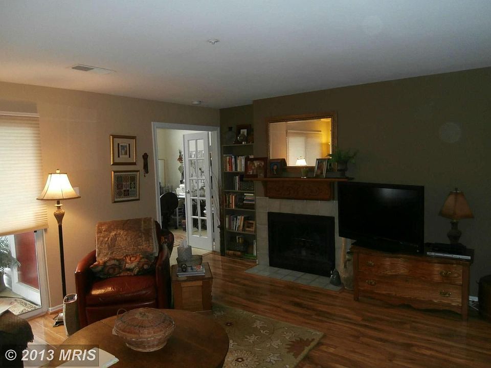 2nd image of 9900 Boysenberry Way #269-5